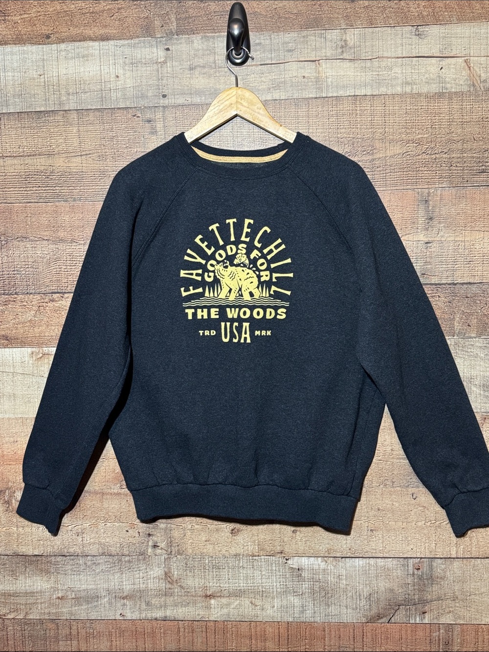 Fayettchill Goods For The Woods Sweatshirt Unisex Large* Bear USA Charcoal Crew - Picture 1 of 8